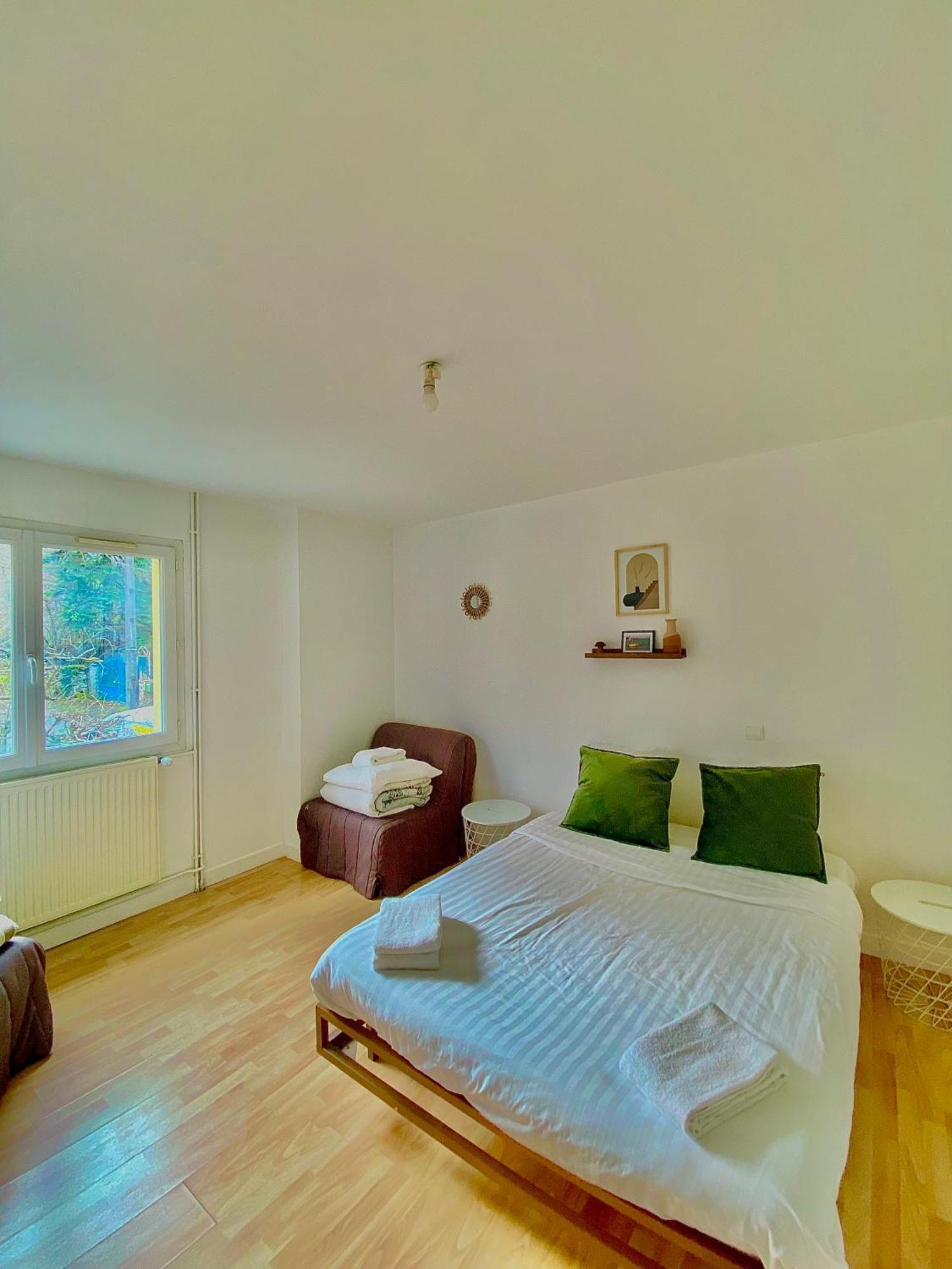 Appartement Chloe Du Lac Montferrat  Exterior photo
