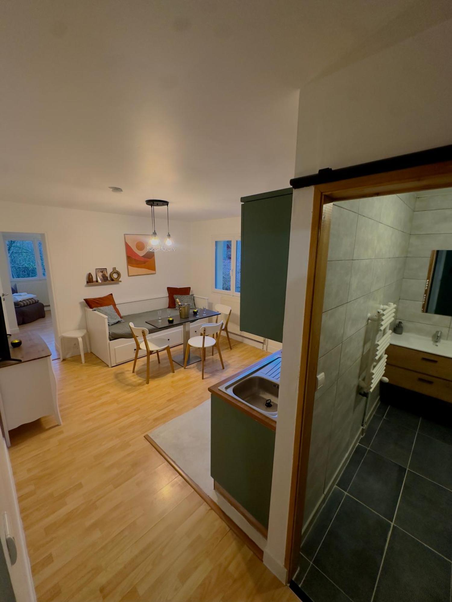 Appartement Chloe Du Lac Montferrat  Exterior photo