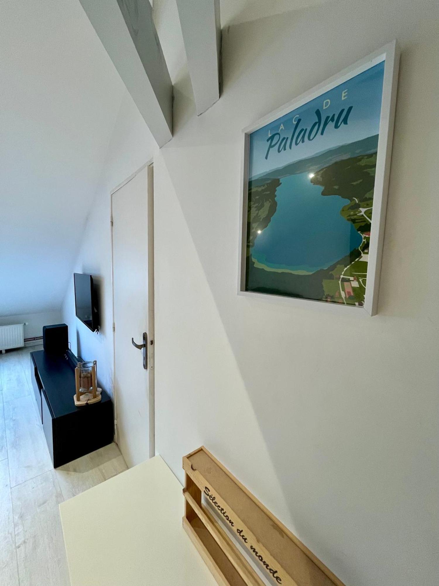 Appartement Chloe Du Lac Montferrat  Exterior photo